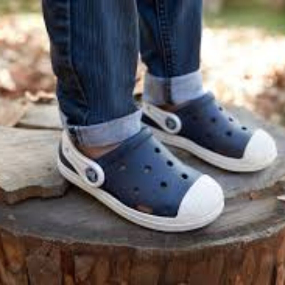 Crocs Boy's Blue White Bump IT Rubber Adjustable Slip On‎ Casual Clogs Size 8